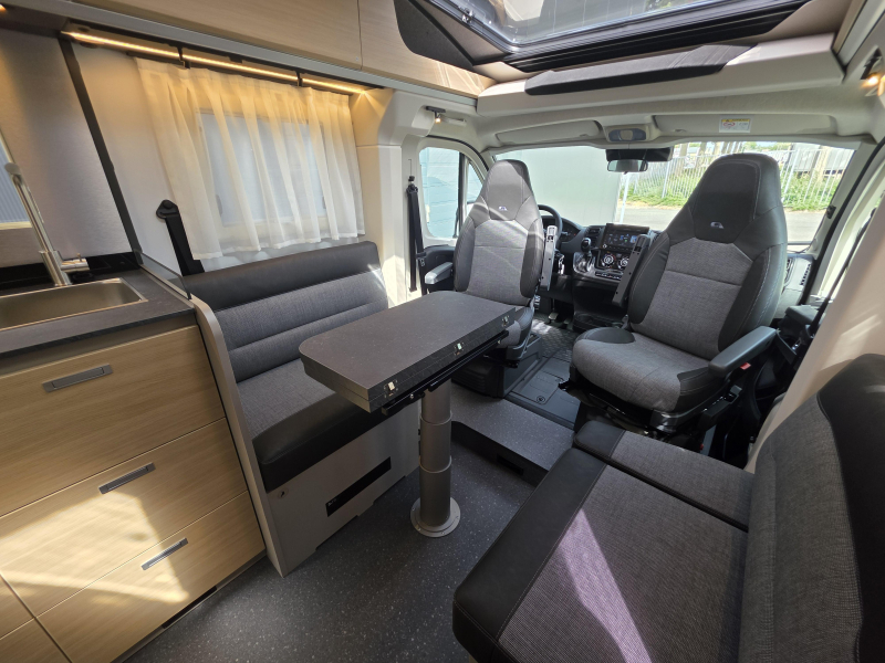 Adria Compact Select DL photo: 9