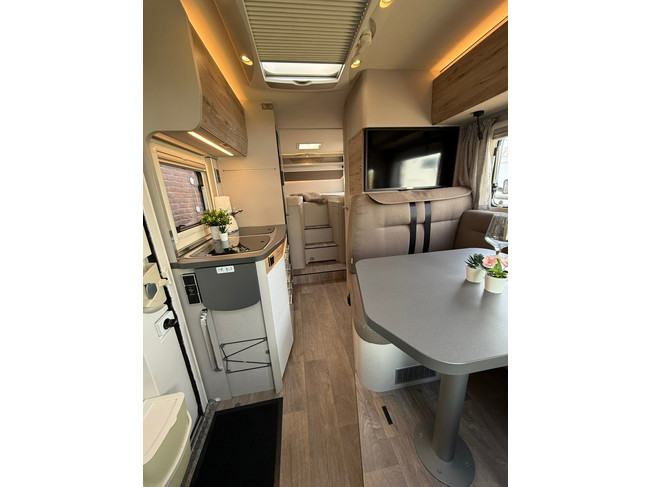 Hymer Exsis T 580 Automaat 9G 2020 Zonnepanelen! Trekhaak! foto: 16