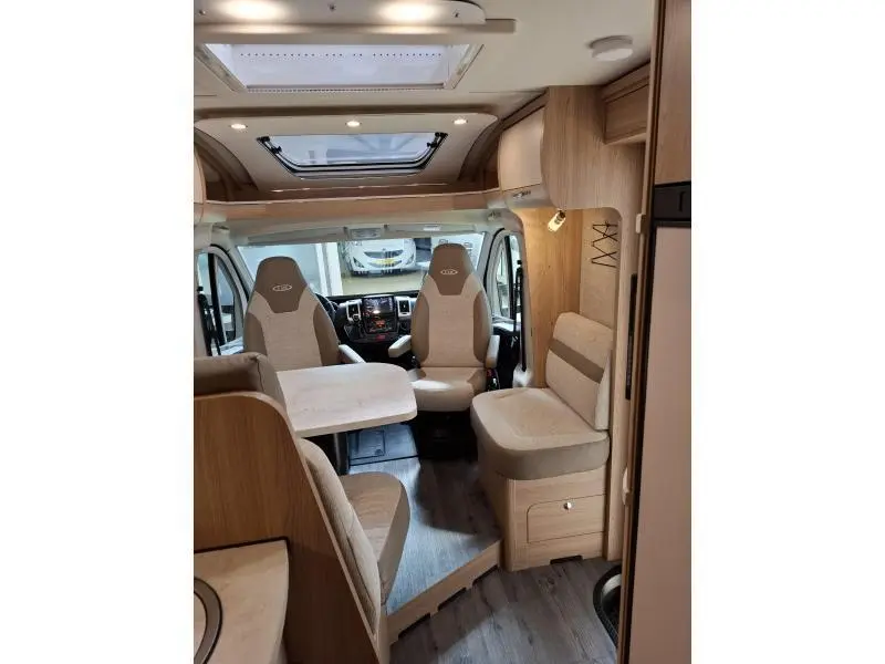 LMC Cruiser 732 G Enkele Bedden AUTOMAAT  foto: 11