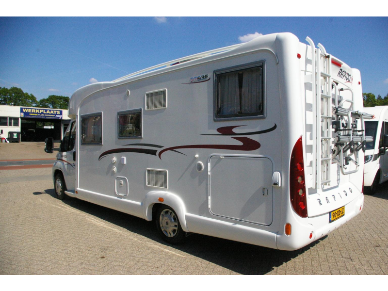 Rapido Le Randonneur 7093 F Dwarsbed, XXL Garage.  foto: 4