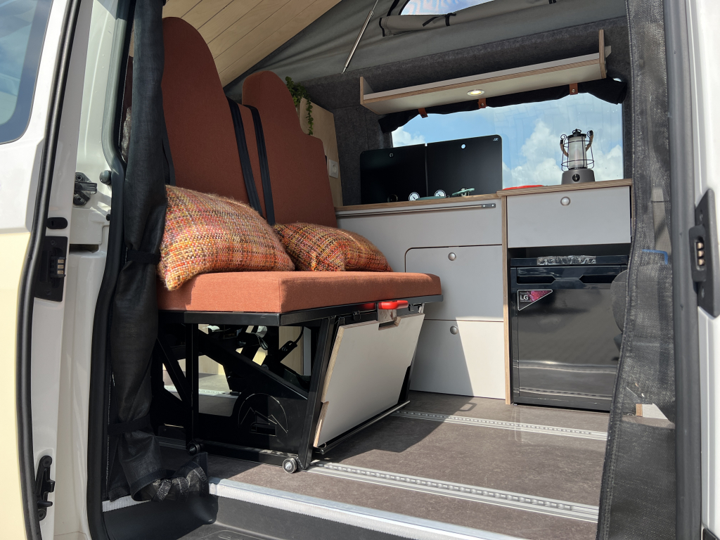 Volkswagen T6 Kastenwagen BENZIN 2017 Foto: 6
