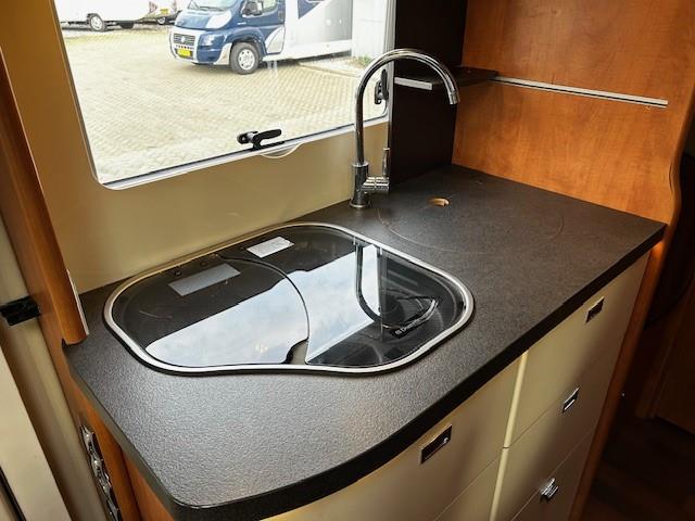 Carthago C-TOURER I 142QB | Comme neuf | 5.000km| Lit pavillon photo: 19