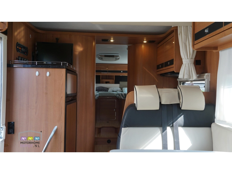 LMC Breezer 730 H Black Edition Foto: 6