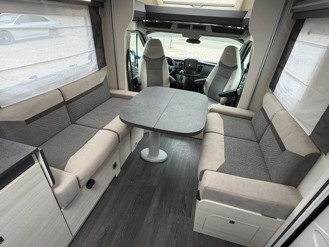 Chausson 640 Titanium Premium 170PK Automaat Hefbed Zonnepaneel Zeer Ruim foto: 15
