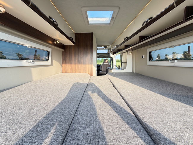 Pössl Summit Prime 640 Automaat / Skyroof / Trekhaak / Schotel TV / Grote NAVI foto: 7