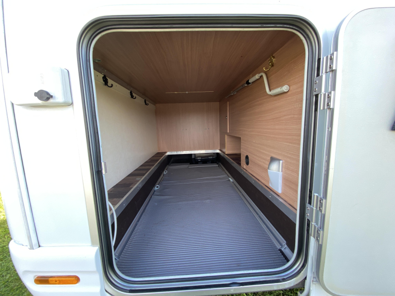 Knaus Sky TI 700 MX 150PK AUTOMAAT Queen  foto: 22
