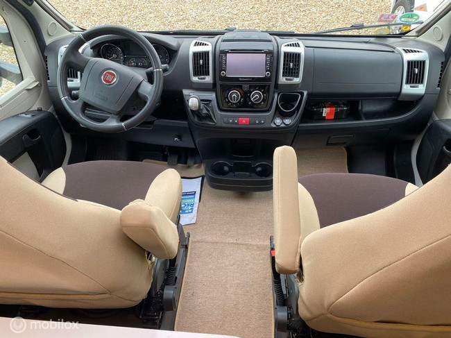 Adria CORAL S 670SL foto: 9