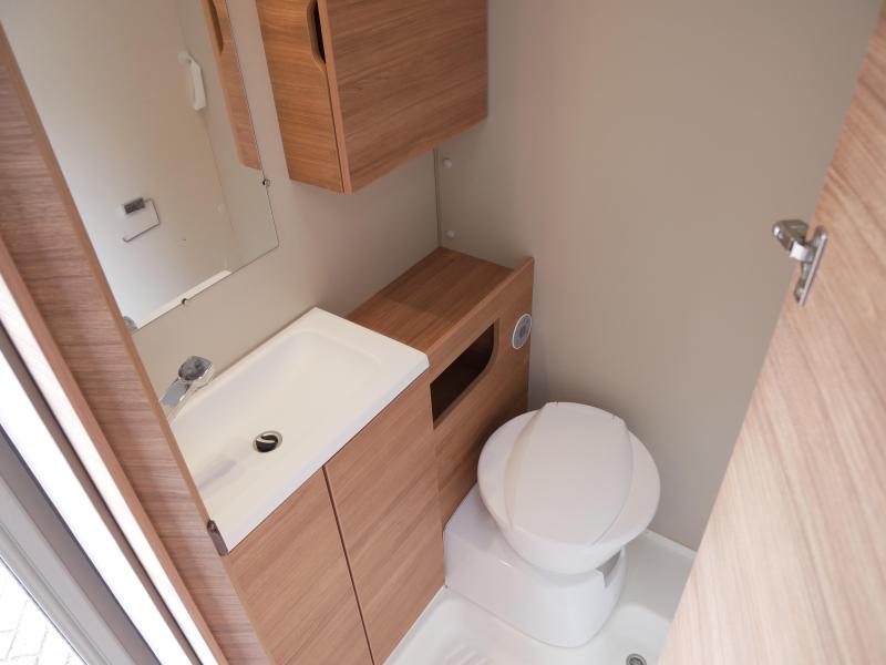 Weinsberg CaraOne 390 QD Incl. voortent  foto: 11