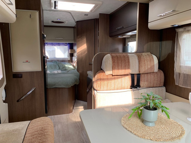 ROLLER Team T-line 255 Drop-down bed Air conditioning Cruise Air suspension 6 berths photo: 19