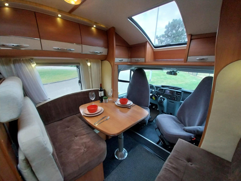 Hobby 650 Met extra lage bedden!  foto: 2