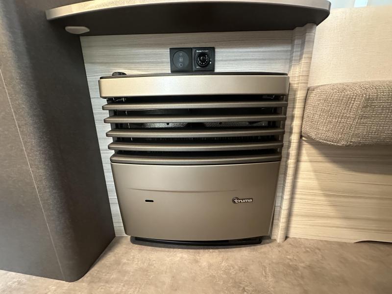 Dethleffs C'Joy 460 LE fietsendrager| ex-verhuur  foto: 14