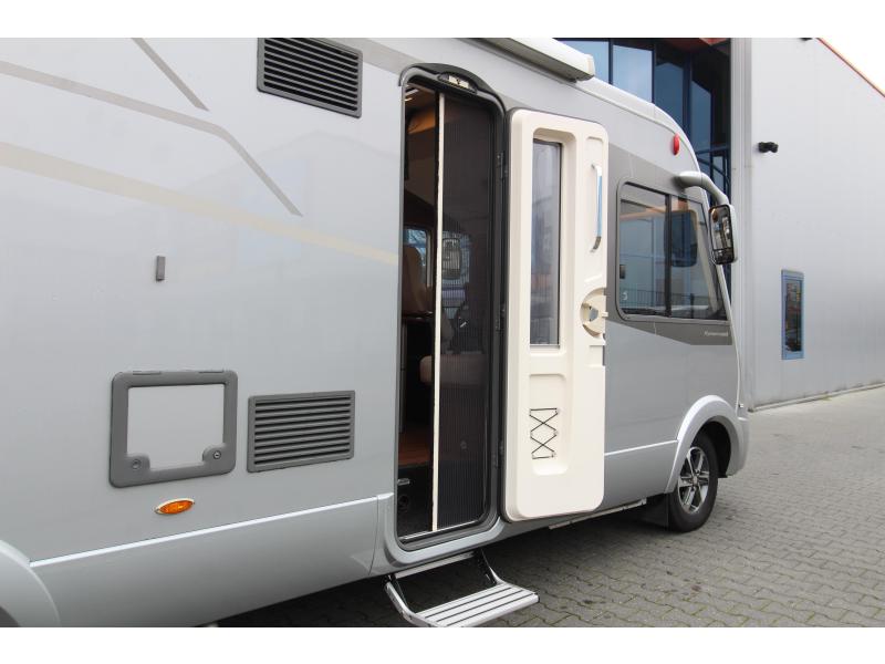 Hymer BML-I Queen bed + fold-down bed photo: 7
