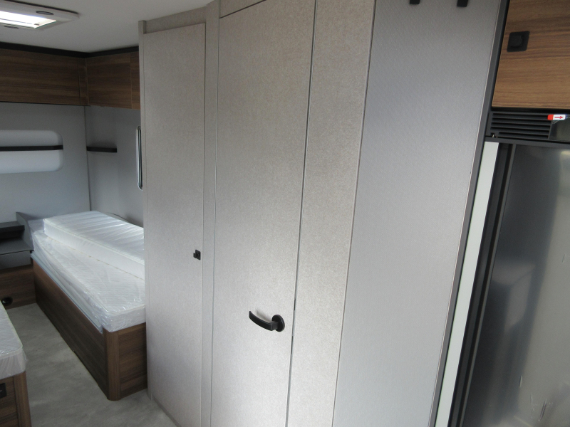 Eriba Novaline 495 ENKELE BEDDEN EN RONDZIT!  foto: 7