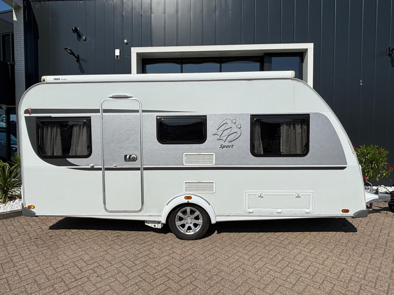 Knaus Sport 460 UE mover, toldo, avance foto: 20
