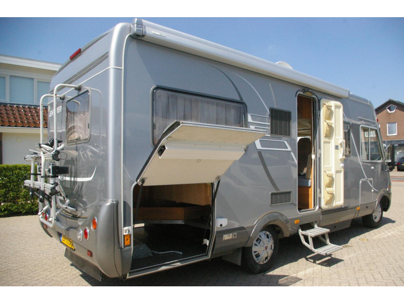 Hymer B 654 Cama francesa, Autom&aacute;tico, Aire acondicionado foto: 6