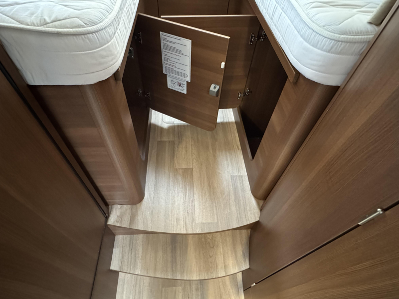 LMC Cruiser Passion 663 G CAMAS LARGAS - 7 METROS foto: 13