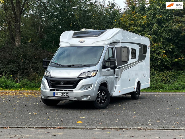 Carado T 338 Teilintegriert | Tempomat | Markise | R&uuml;ckfahrkamera | Dusche | Toilette | 4 Schlafpl&auml;tze | TV mit aut. Sat Foto: 0