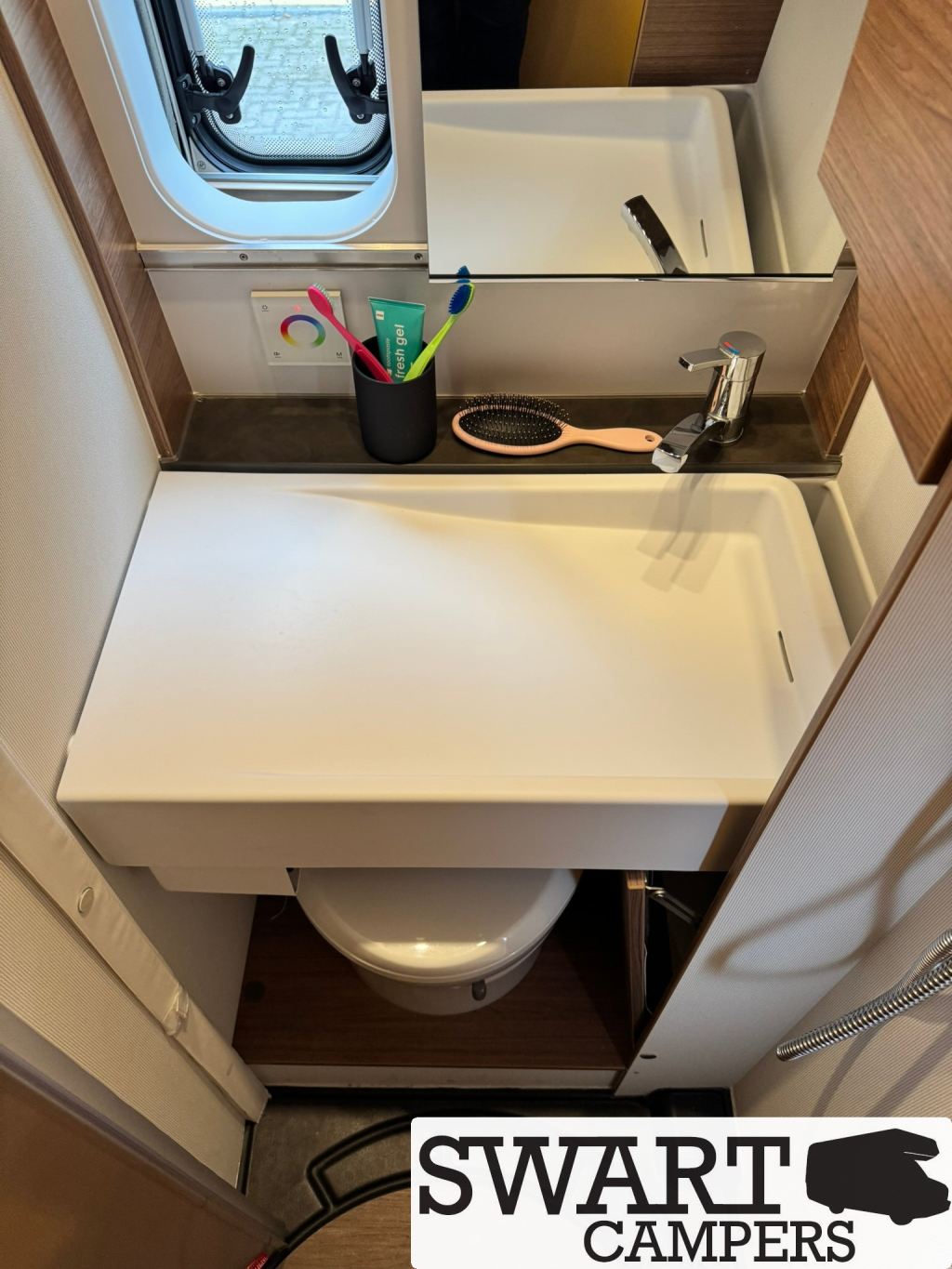 Knaus Boxlife 630 ME Lengtebedden 180 pk automaat foto: 16