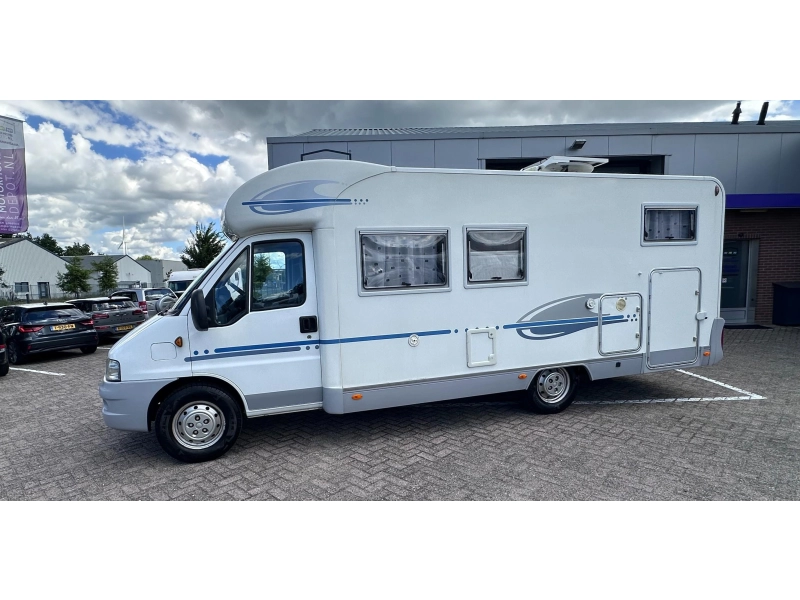 Adria Coral 660 SL &iexcl;muy completo! foto: 3