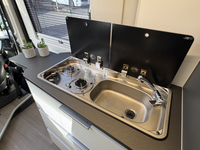 Adria Twin Supreme 640 SGX 180 pk AUTOMAAT 9-Traps Euro6 Fiat Ducato 8 Maxi **Lengtebedden in hoogte verstelbaar/4 zitplaatsen/Luifel/ foto: 12