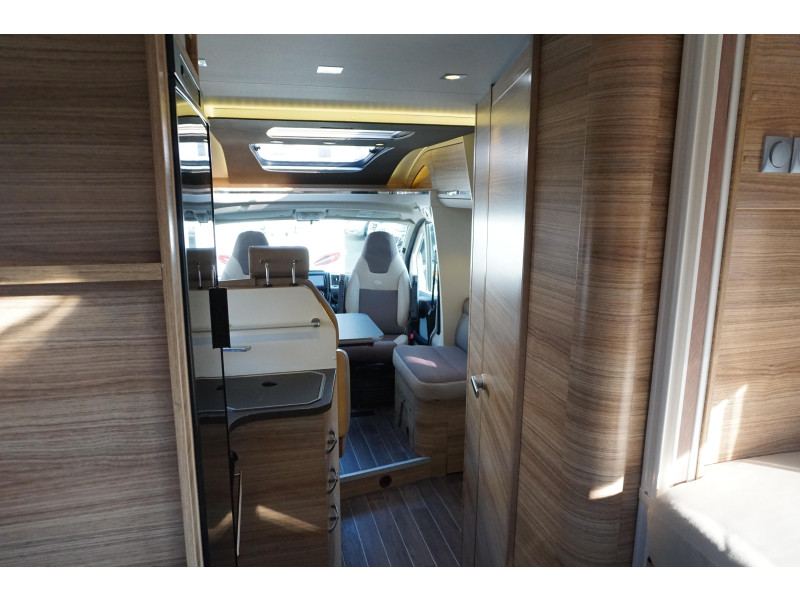 Adria Coral Plus 600 SL Automaat  foto: 15