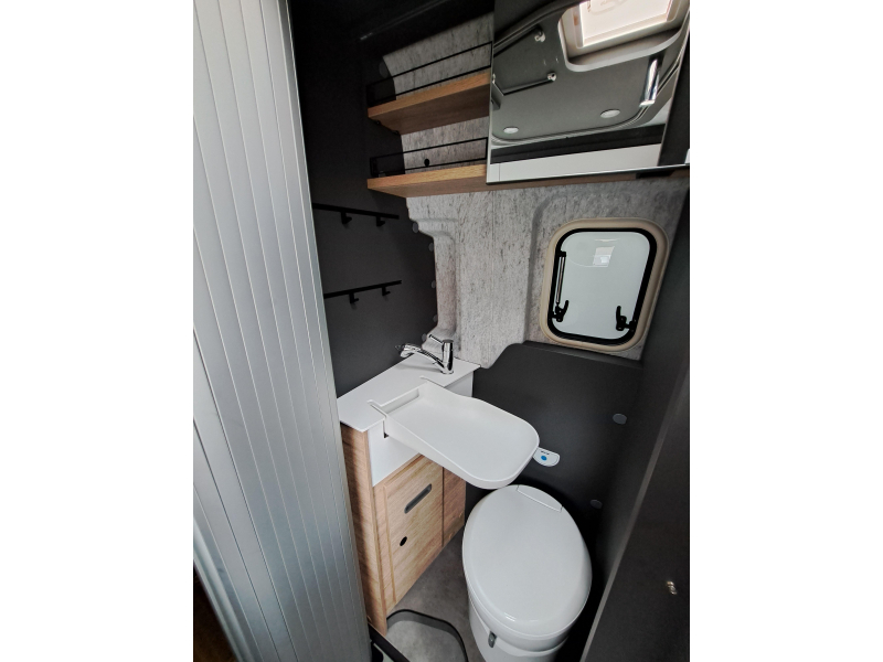 Dethleffs Globetrail VW Performance 600 DR photo: 9