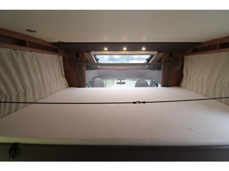 Knaus Sky Wave 700 MEG 4-Persoons/Enkele bedden  foto: 23