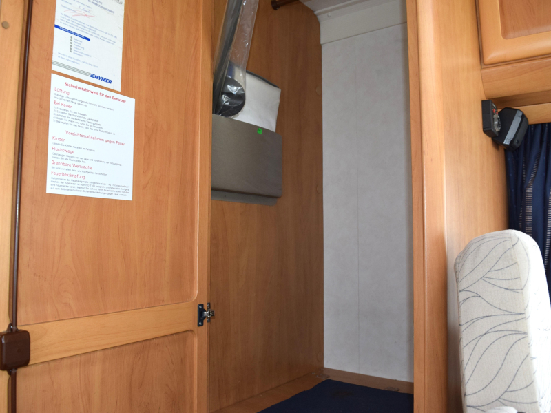 Hymer B584 photo : 14
