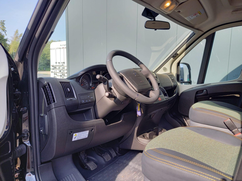 Sunlight T 69 LC - Asiento Face to Face foto: 5