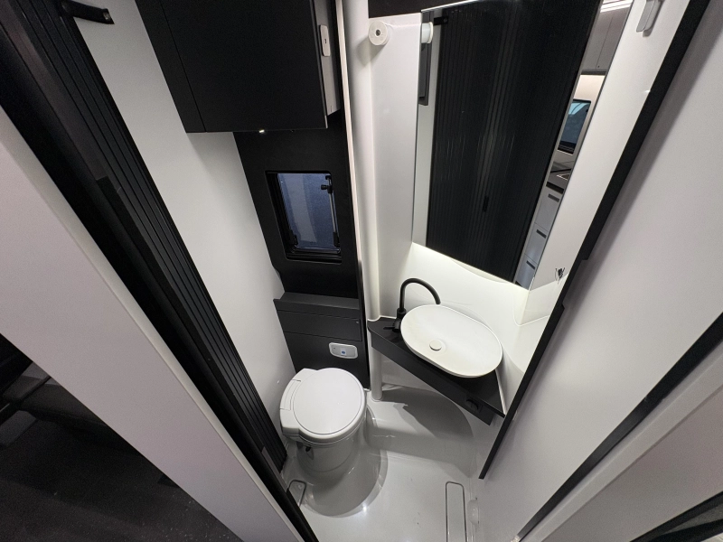 Adria Compact Max DL Automatik / kompakt Foto: 13