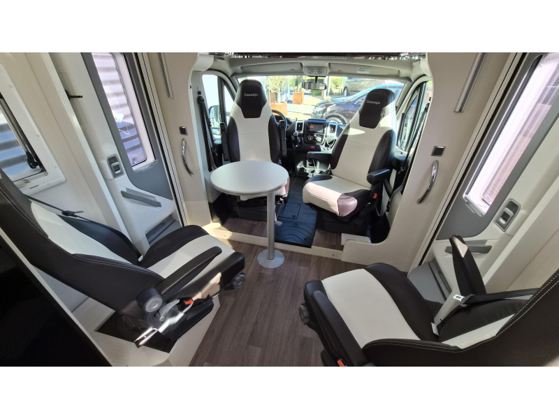 Chausson Welcome 711 TL Asiento redondo para 4 personas foto: 16