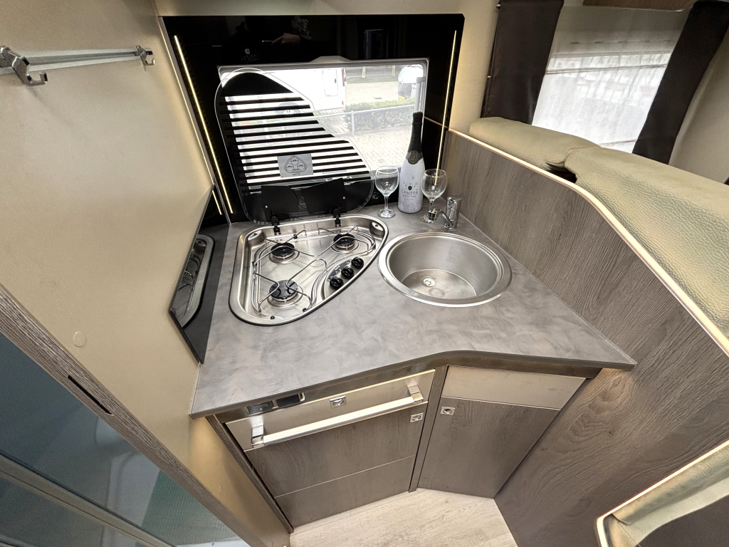 Chausson Titanium 758 EB AUTOMATIK QUEENSBETT + HUBBETT 170PS! Foto: 7