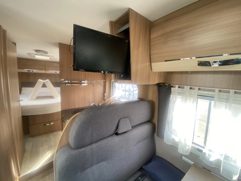 Pilote Aventura P 730 mit Queensize-Bett UND LUXUS Foto: 16