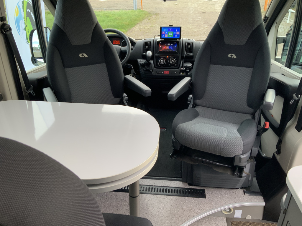 Adria Twin 640, 2.3 MultiJ. 150 PK, Buscamper, AUTOMAAT, M Camper Centrum On the Road aan de Noorderringweg 4 in Marum. foto: 7