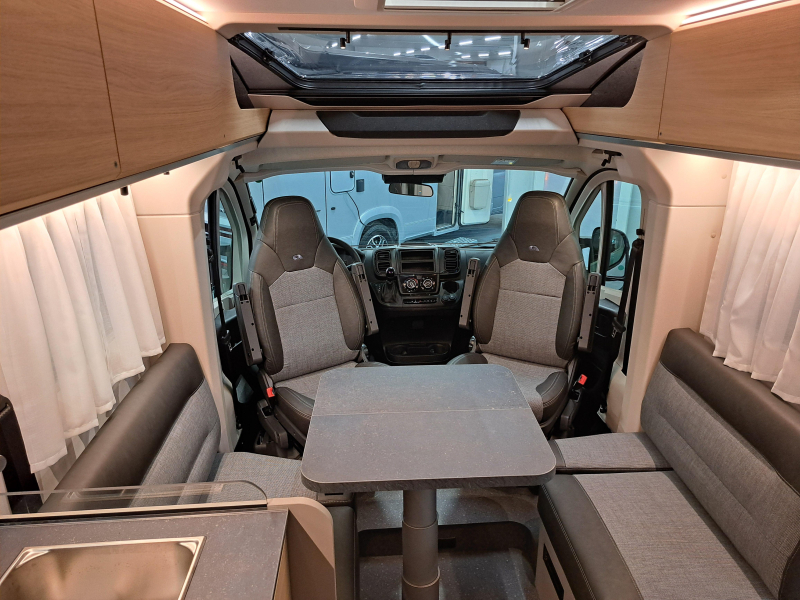 Adria Compact Select DL Autom&aacute;tico 2027 foto: 3