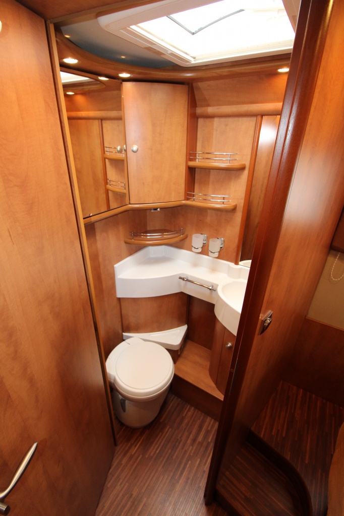 Carthago Tourer T150 photo: 15