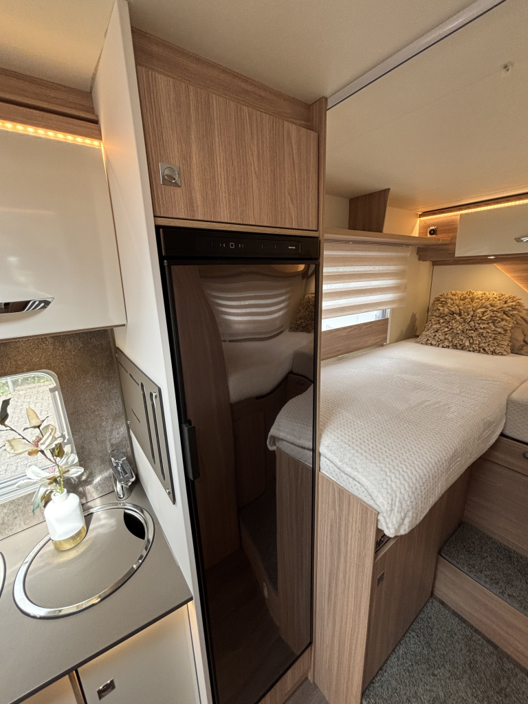 B&uuml;rstner Lyseo Harmony 690 CAMAS INDIVIDUALES+CAMA ABATIBLE MERCEDES foto: 7