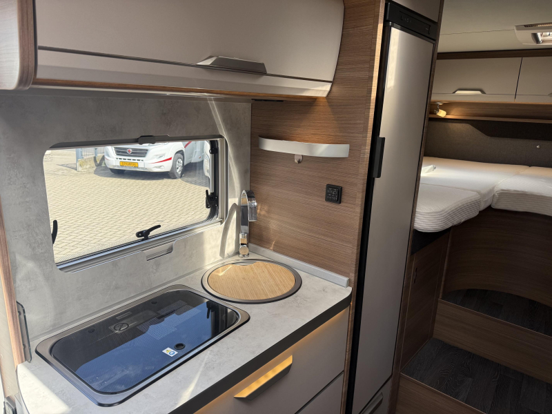 Knaus Van TI Vansation 650 MEG Platinum - Automatik 9G Foto: 10