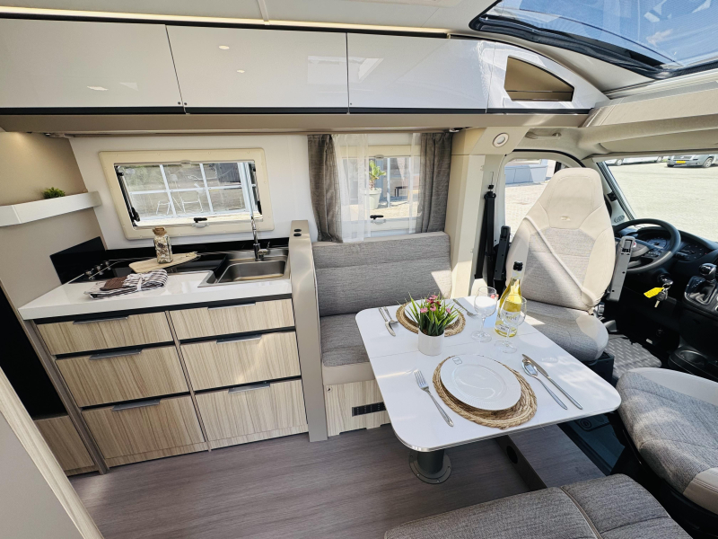 Adria Compact Axess DL Automaat 180PK  foto: 13