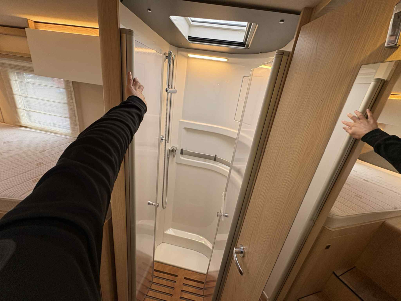 Hymer BMC-T 680 Vlakke vloer  foto: 11