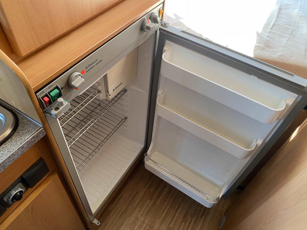 P&ouml;ssl 2Win Cama fija, Aire acondicionado, Portabicicletas foto: 13