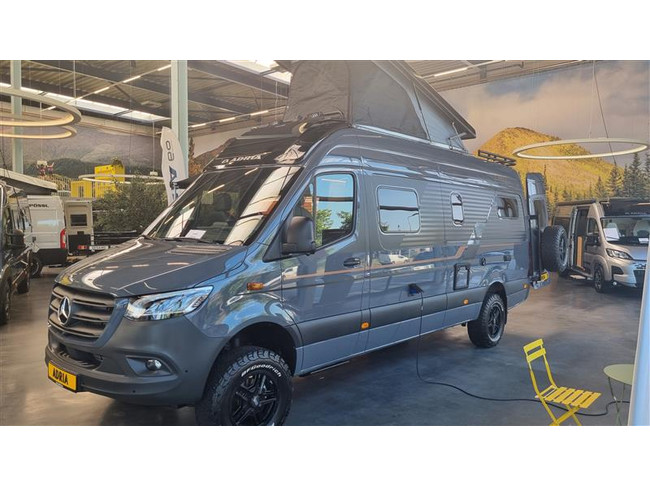 Adria Supertwin 700 SGX photo : 4