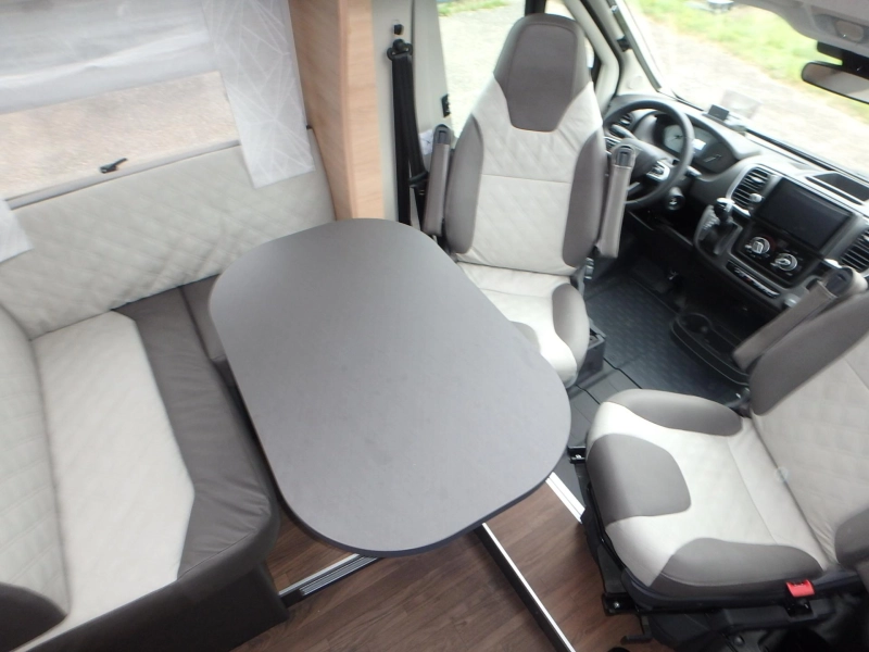 Knaus L!ve Ti 590 MF Aanbieding Camperhuur  foto: 12