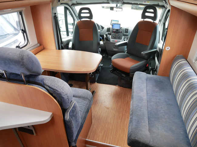 Knaus 650 MF SportTI, Fransbed, Garaje, Memo Portabicicletas foto: 7