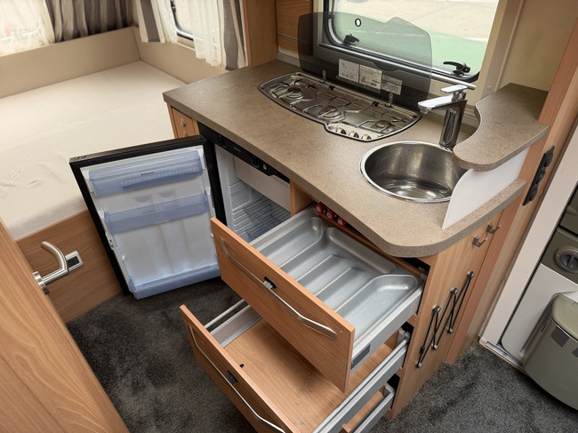 Knaus Sudwind 460 QU Foto: 12