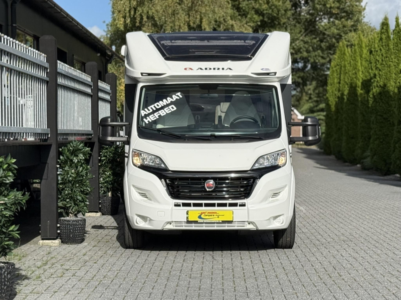 Adria Matrix Plus 670 SC Queensbed - AUTOMAAT  foto: 8