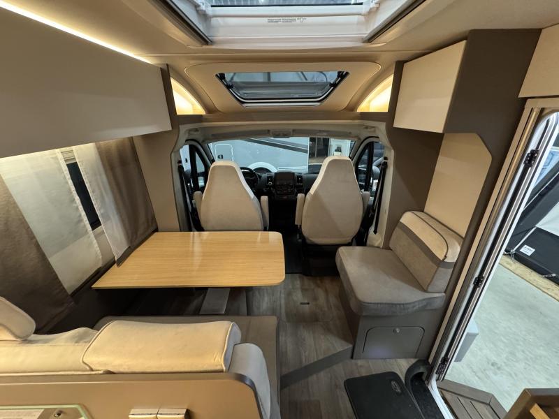 LMC Tourer 730 G  foto: 2