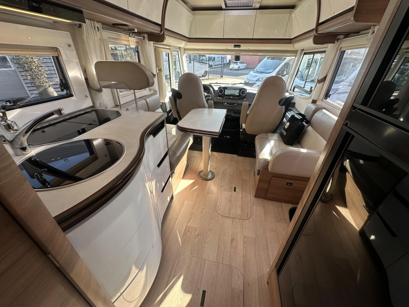 Rapido M 96 Mercedes HPC Lithium TV  foto: 13