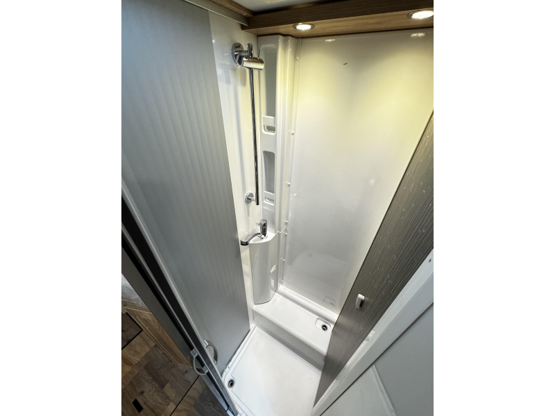 Hymer Exsis-T 474 - Automaat - MEGA DEAL  foto: 17