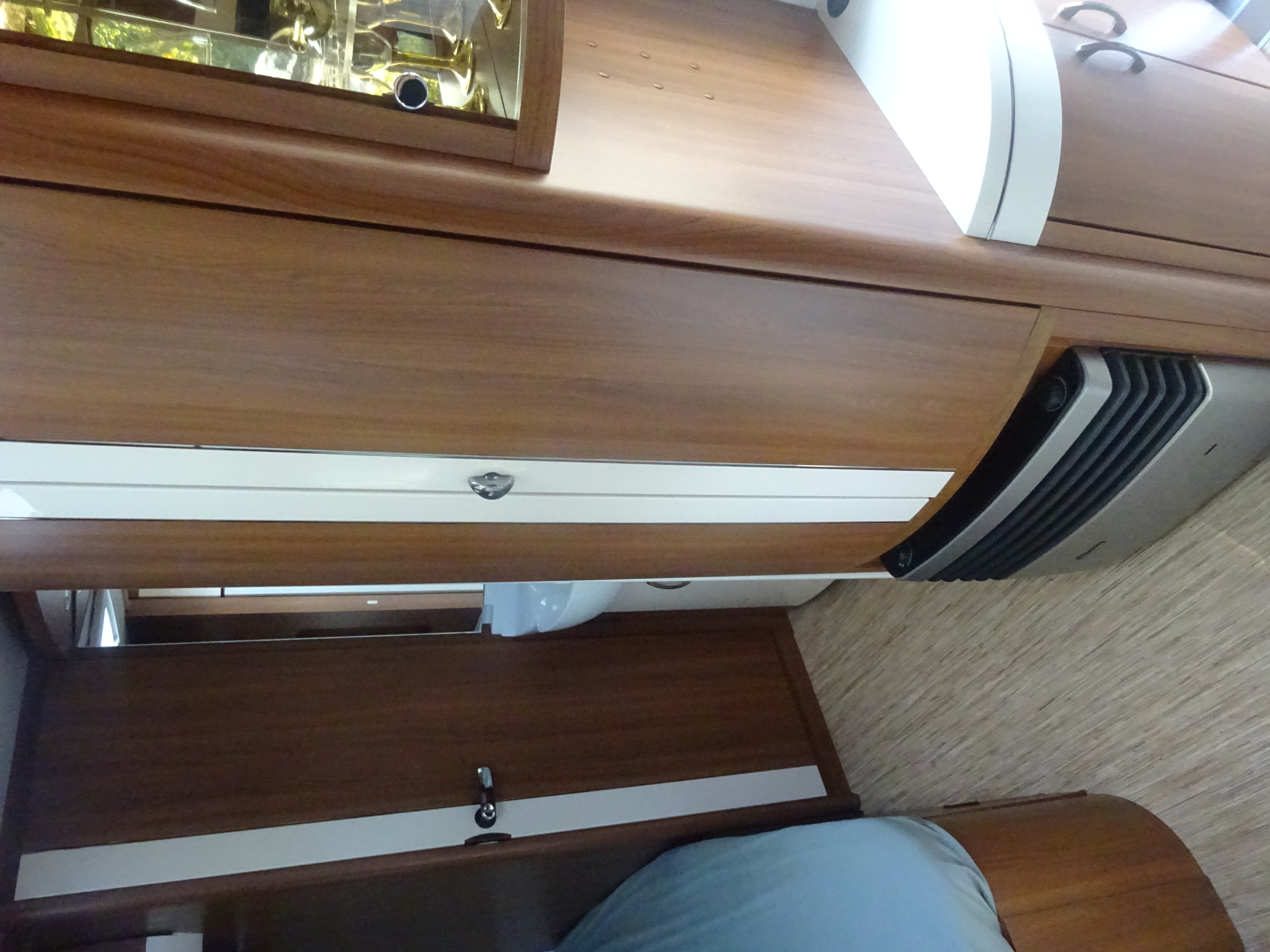 Hobby Excellent 495 UFE Met Mover en Airco foto: 22